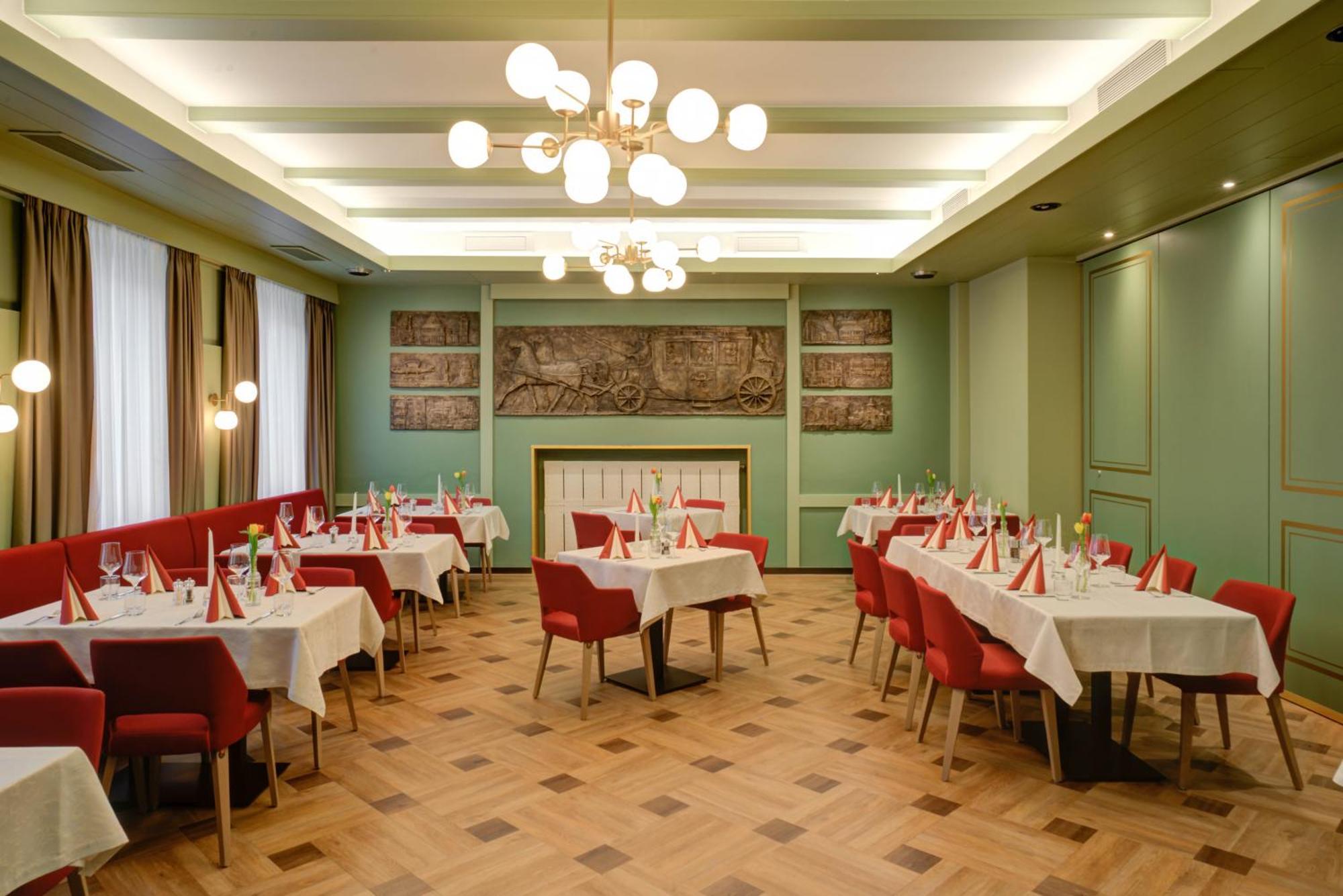 Hotel Zur Post Sankt Valentin Extérieur photo