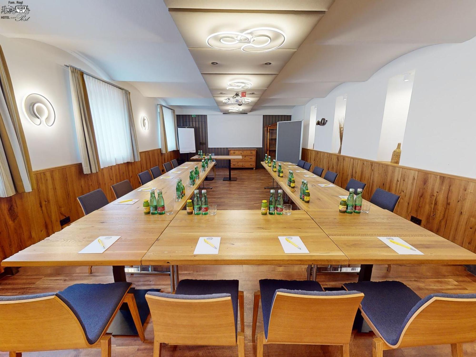 Hotel Zur Post Sankt Valentin Extérieur photo