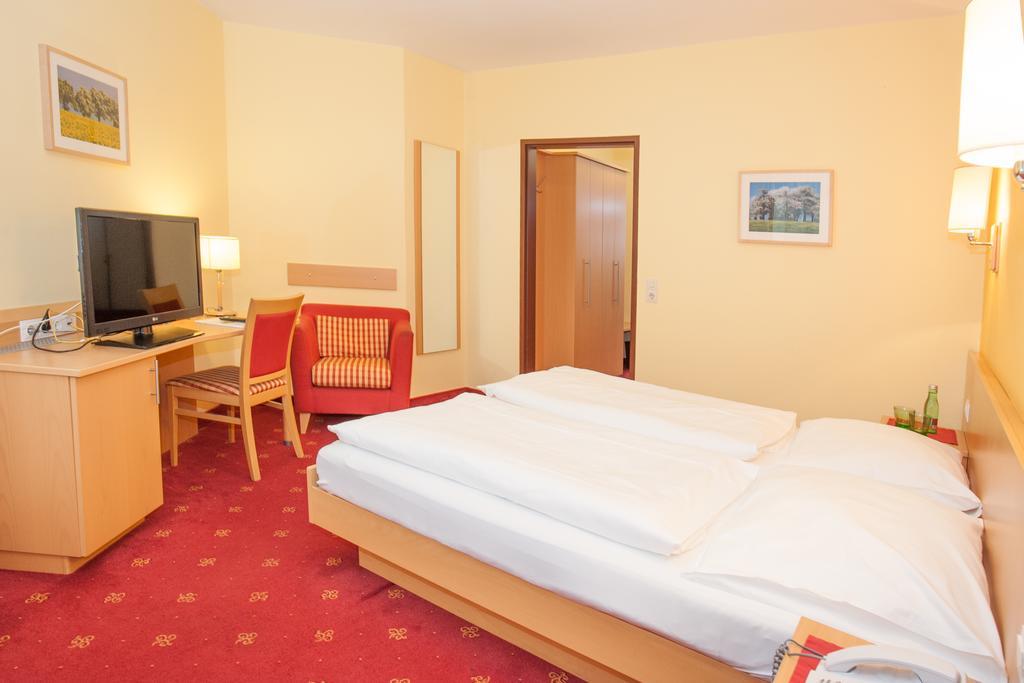 Hotel Zur Post Sankt Valentin Extérieur photo