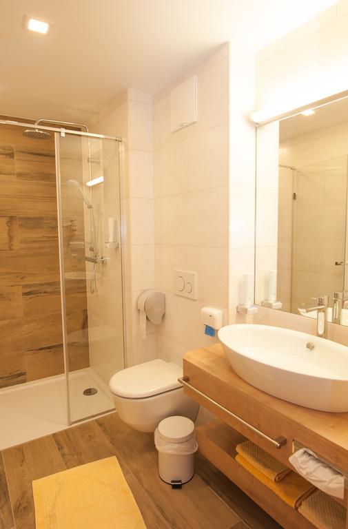 Hotel Zur Post Sankt Valentin Extérieur photo