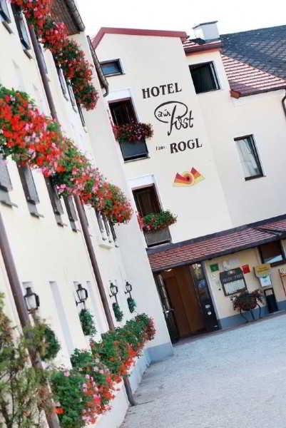 Hotel Zur Post Sankt Valentin Extérieur photo