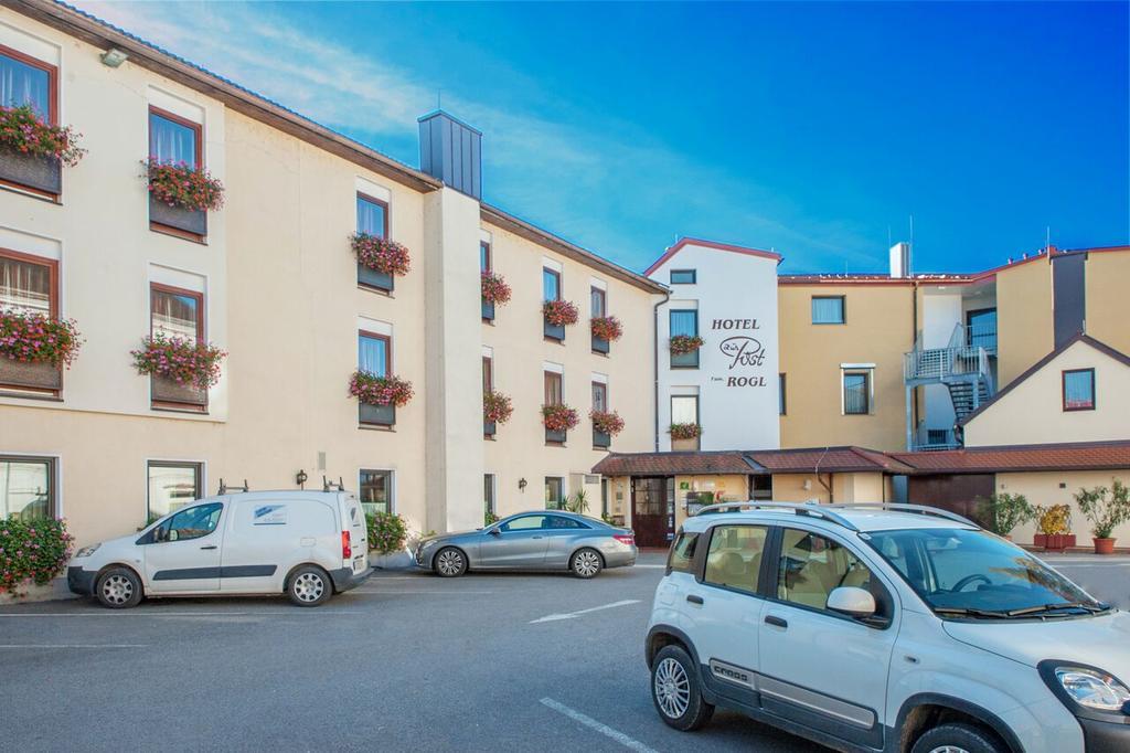 Hotel Zur Post Sankt Valentin Extérieur photo