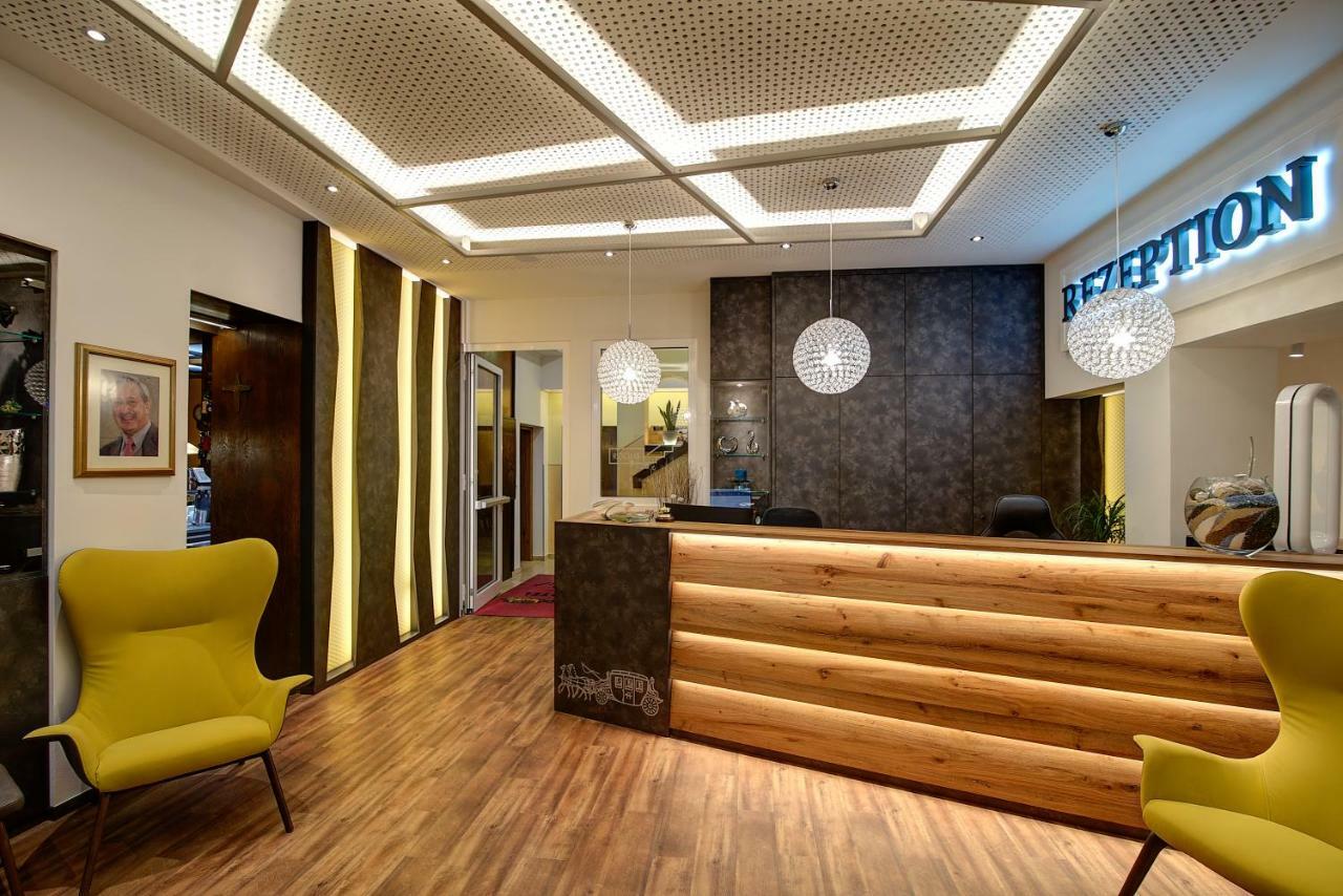 Hotel Zur Post Sankt Valentin Extérieur photo
